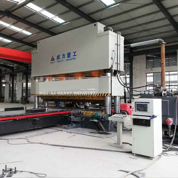 2000噸四柱油壓機(jī)_2000t波紋板成型液壓機(jī)