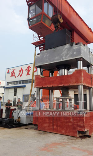 630噸三梁四柱液壓機生產(chǎn)廠家