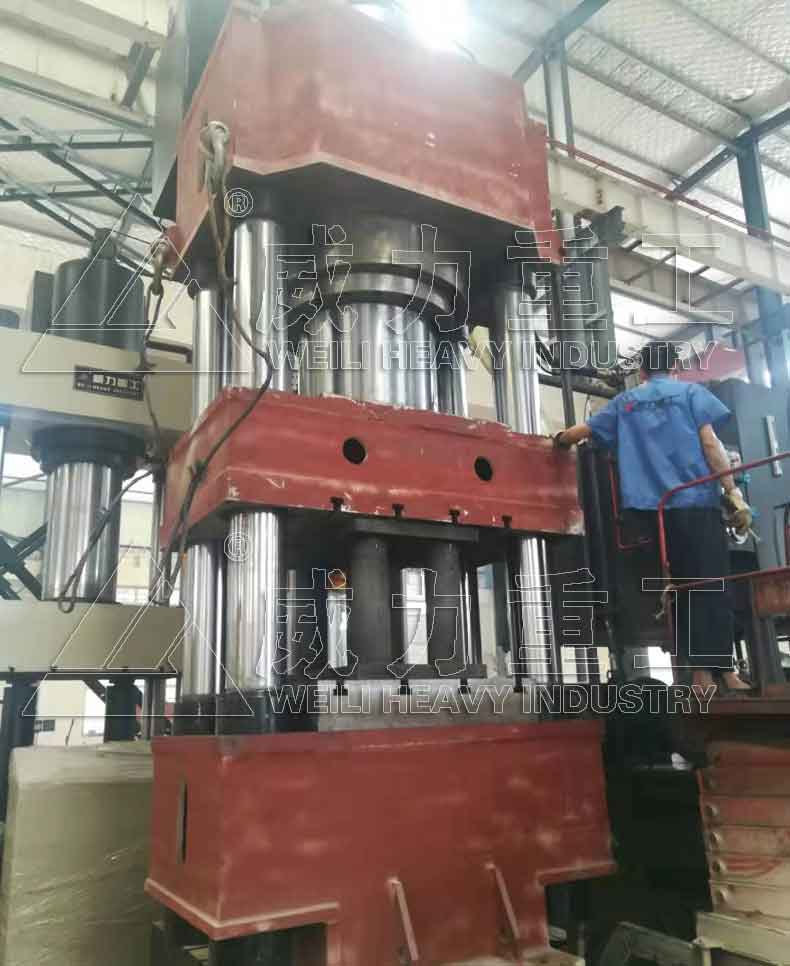 1500噸熱鍛成型機(jī)