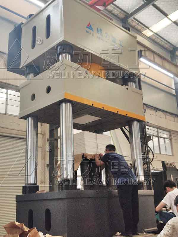 2000噸油壓機(jī)(四柱/臥式/框架/龍門)-2000噸液壓機(jī)價