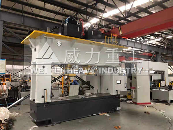 160噸龍門框架式液壓機