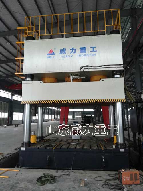 2000噸液壓機(jī)_2000T四柱液壓機(jī)_SMC汽車保險杠液壓機(jī)