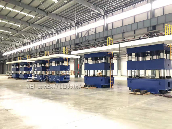 汽車沖壓件液壓機(jī)組成生產(chǎn)線