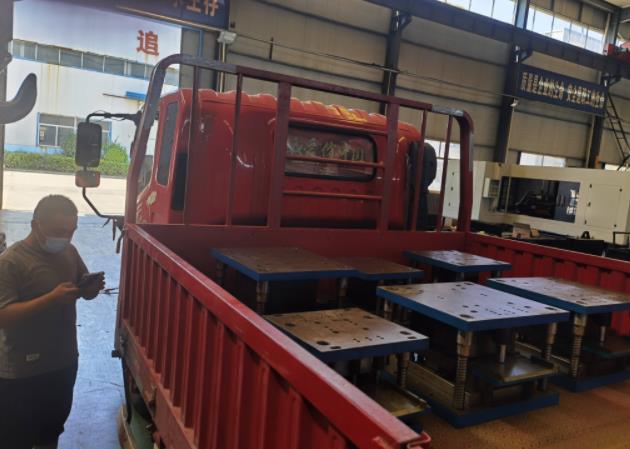 多臺(tái)300x300x12/14錨桿托盤模具