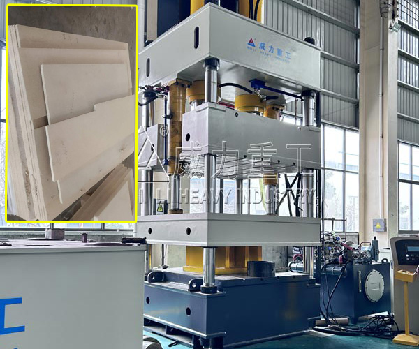 630噸四梁四柱液壓機(jī)(膨脹蛭石板、蛭石防火板