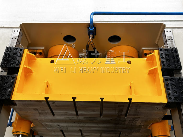 四梁500噸框架式液壓機組成細(xì)節(jié)